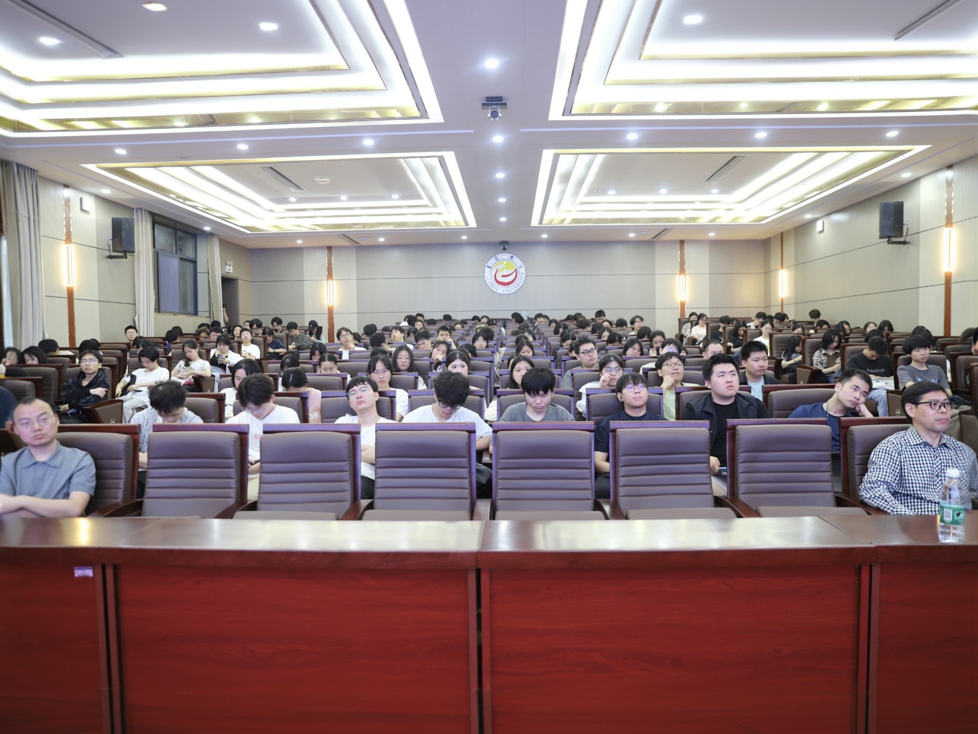 图为会议现场（2）.jpg